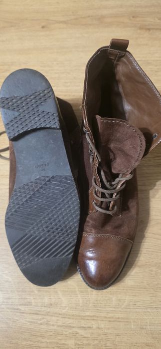 Продавам Дамски Боти от Естествена Кожа.