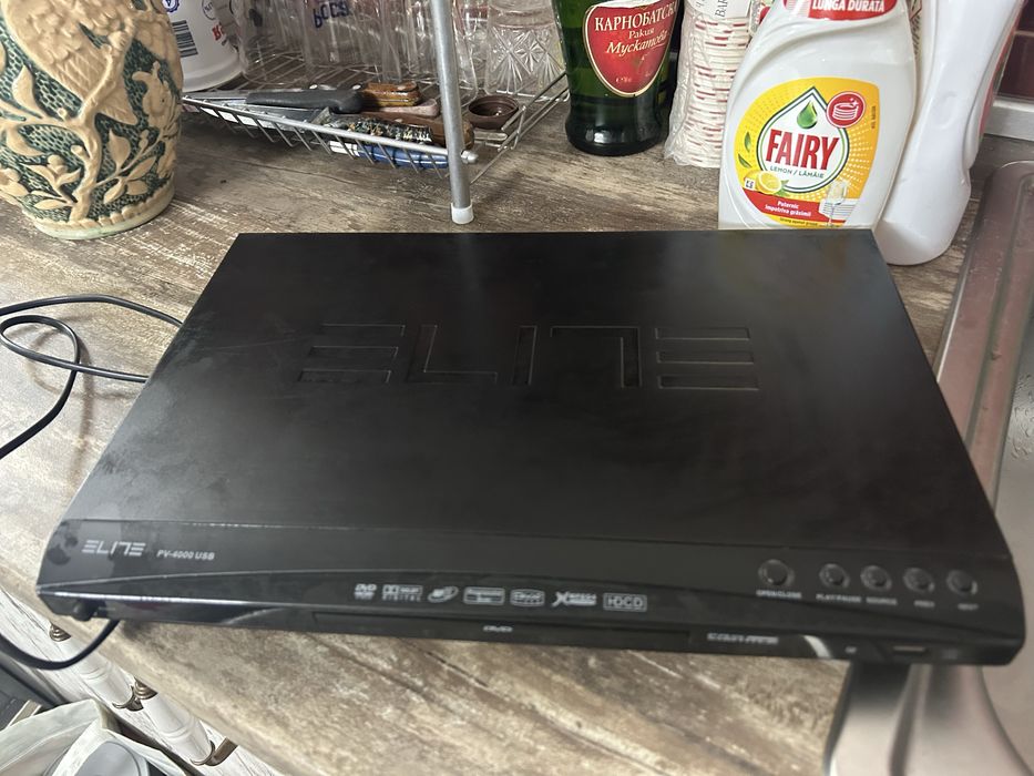 DVD player Elite  PV-4000