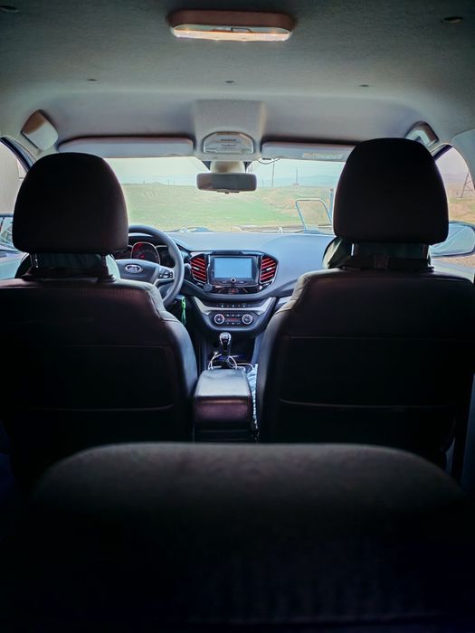 Лада веста св кросс 2019