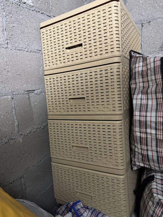 Комод из пластика