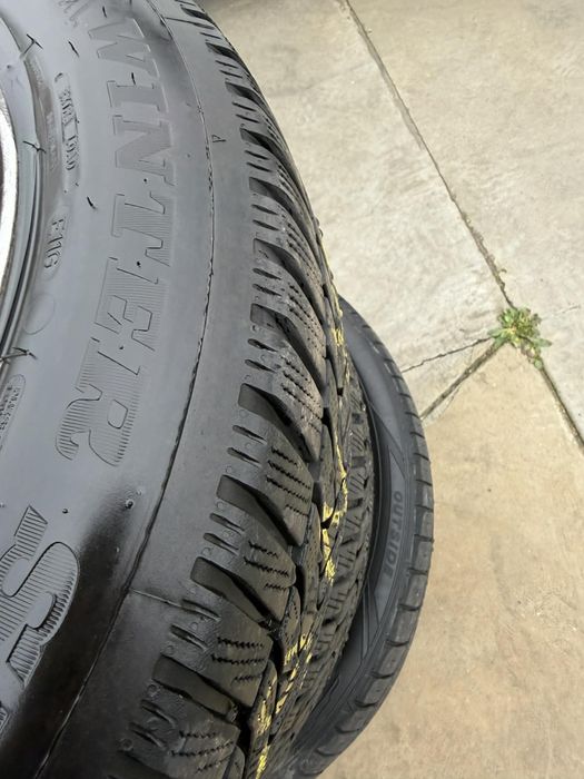 Джанти със зимни гуми Дънлоп