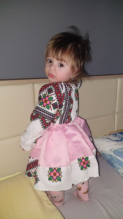 Vând rochii mama fica