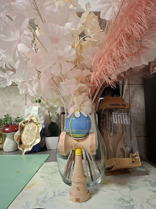 Vînd  kendama  originala