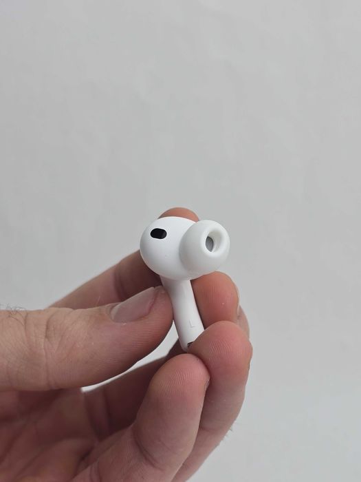 Airpods Pro 3 noi, sigiliate