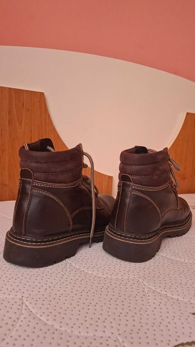 Ghete  din piele