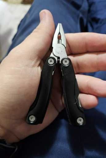 Clește multifuncțional 13 în 1, profesional pentru supraviețuire