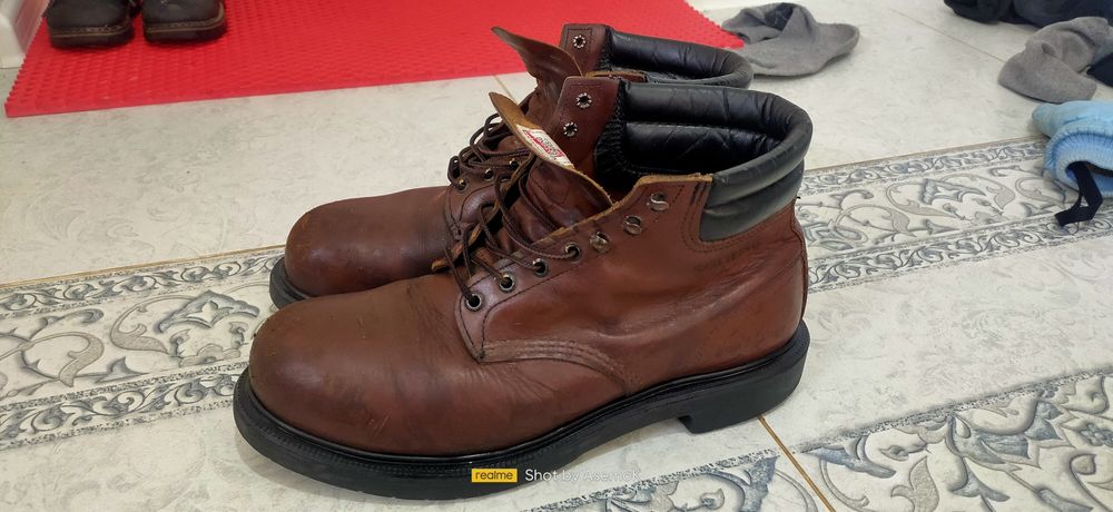 Спец обувь продам кожных