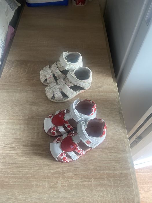 Сандали на девочку