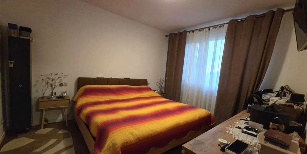 Vând apartament Piata Unirii(lângă Junimea) Direct proprietar