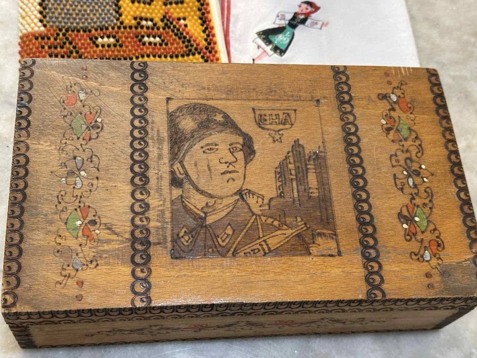 ЛОТ от антикварни предмети