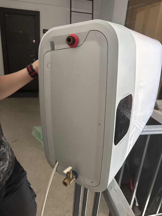 Boiler electric Ariston Velis evo 50 l
