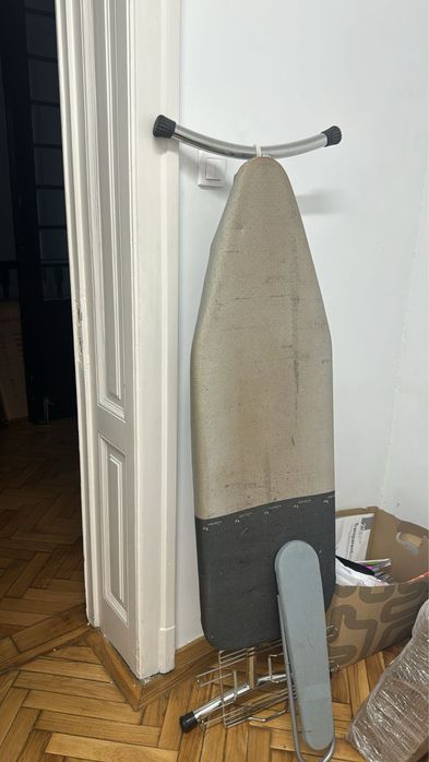 Masa de calcat si manecar