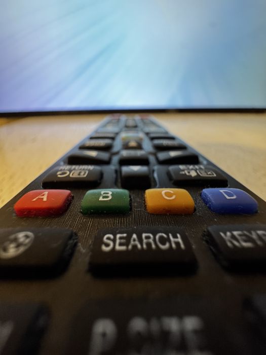 Телевизор Samsung 43 дюйма (Smart TV)