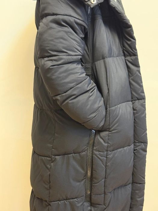 Продам куртку для девочки