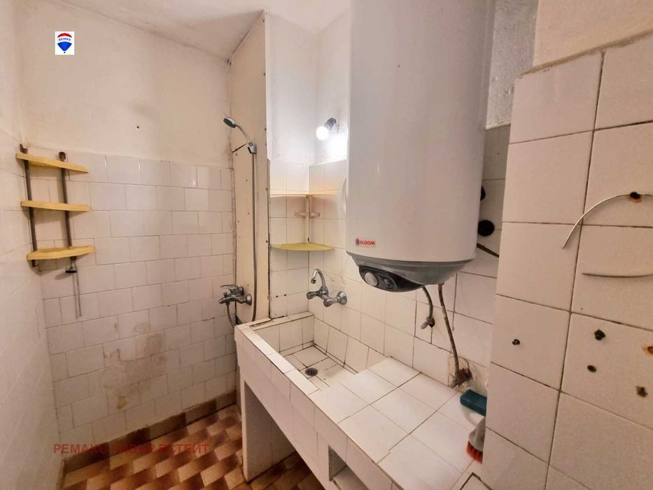 Продава се Двустаен апартамент в Русе, Родина 2 - 62 кв.м за 509 €/кв.м - Снимка #11