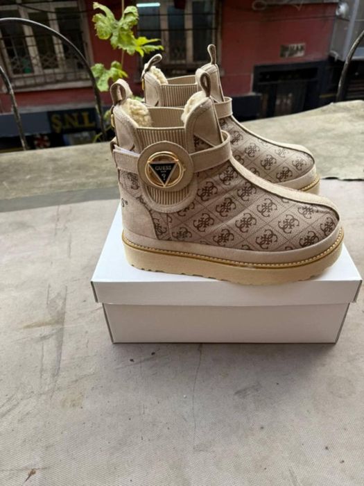 Adidasi si ghetute dama si barbati