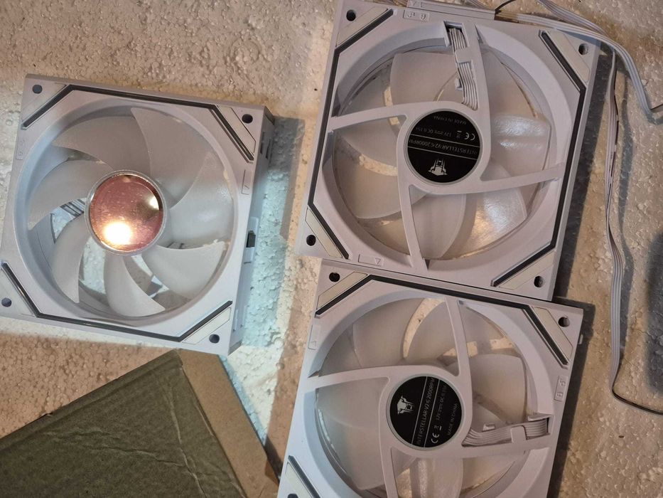 Set 3 Ventilatoare TZMRIT Interstellar V2 120mm ARGB White Resigilat