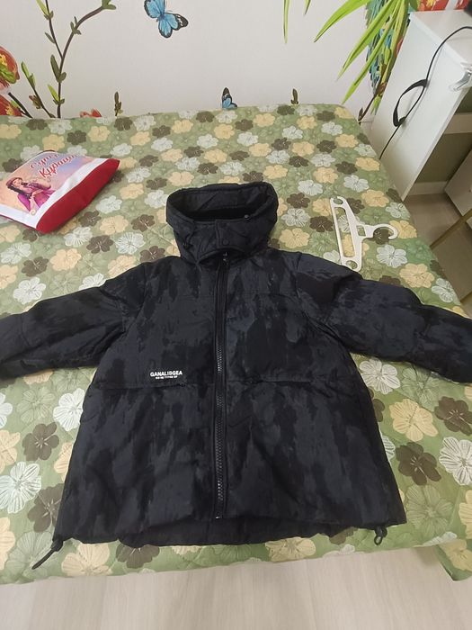 Продам куртку для мальчика (унисекс)
