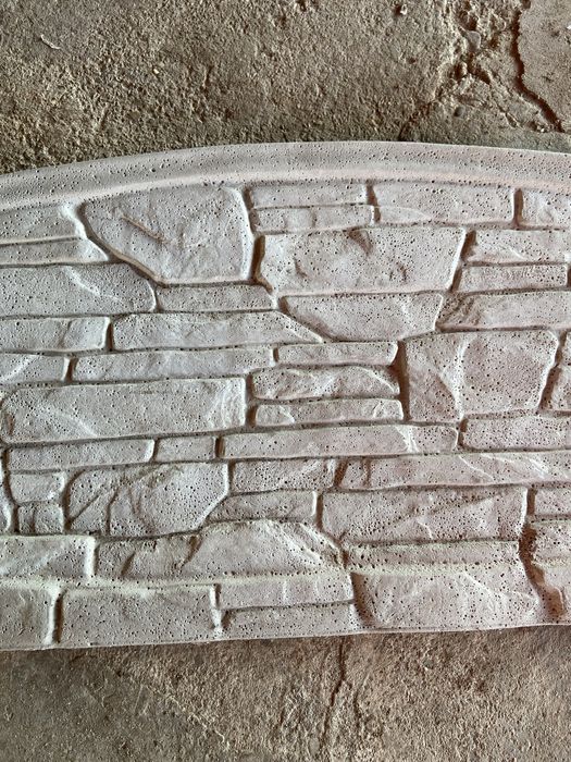 Placi de gard si stalpi