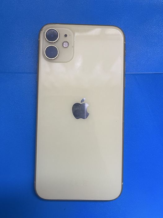 Iphone 11 64 GB Yellow
