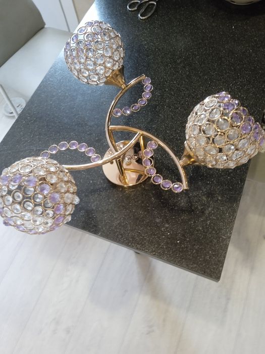 Продам люстру.в хорошем состоянии.