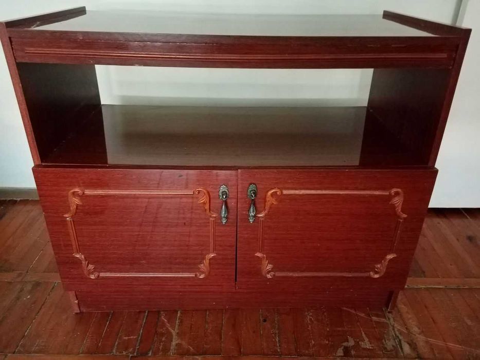 Продам тумбочку (ДСП)