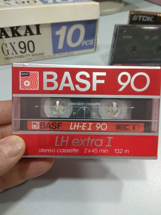 Аудиокассета Сони Металл 90 новая