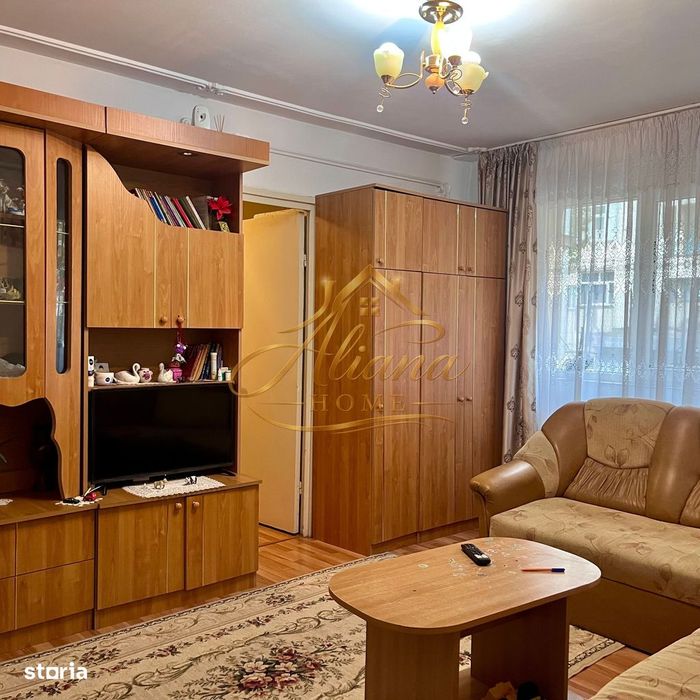 Etaj 1! Vânzare apartament cu 3 camere-micro 11 -Târgoviște!