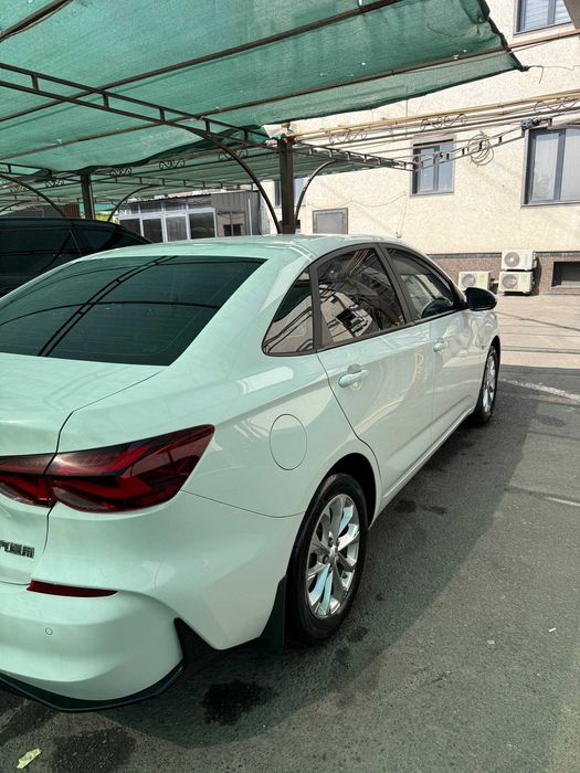 Monza oq kraskasi toza prabegi 11.700 yurgan halol