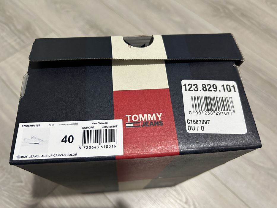 Tenisi Originali Tommy Hilfiger Gray marimea 40 (noi)