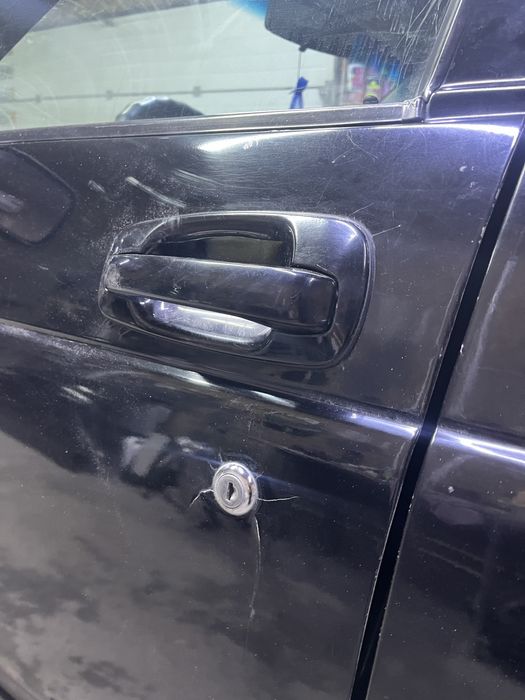 Продам 3двери приора