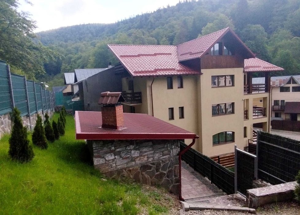 Pensiune ***  de vinzare  în Bușteni