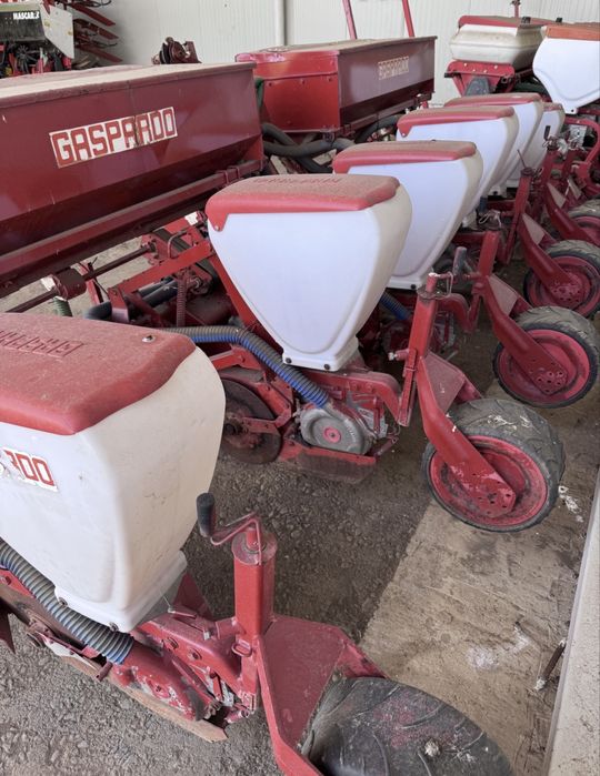 Semănători porumb Gaspardo 6 rânduri+fertilizare