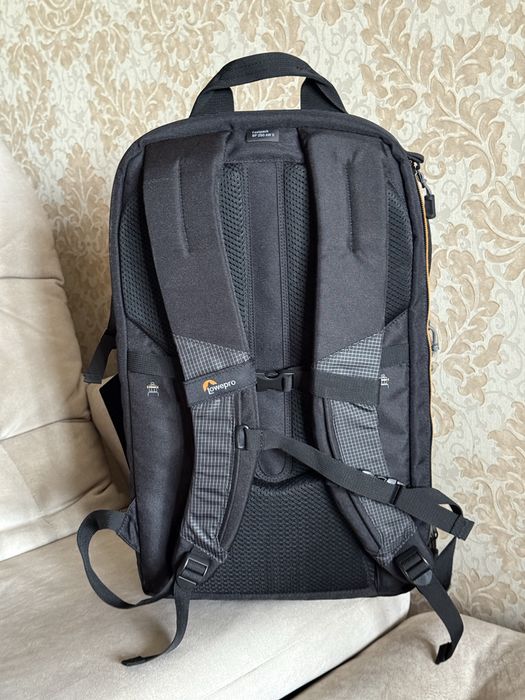 Рюкзак для фотоаппарата Lowepro новый