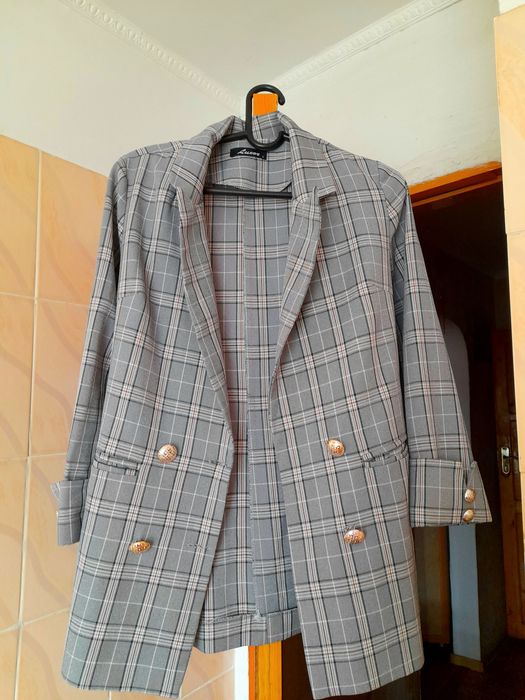 Пиджак сатылады!