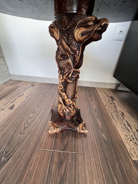 Японска помощна масичка