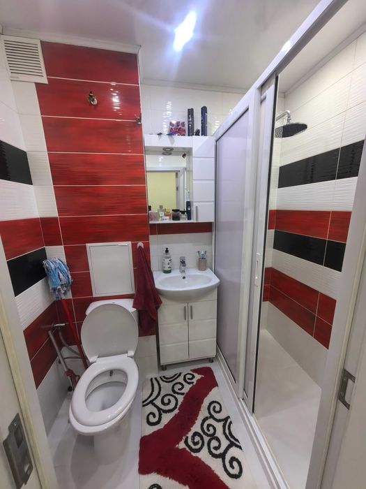 Продава се Тристаен апартамент в Казанлък - 70 кв.м за 1348 €/кв.м - Снимка #3