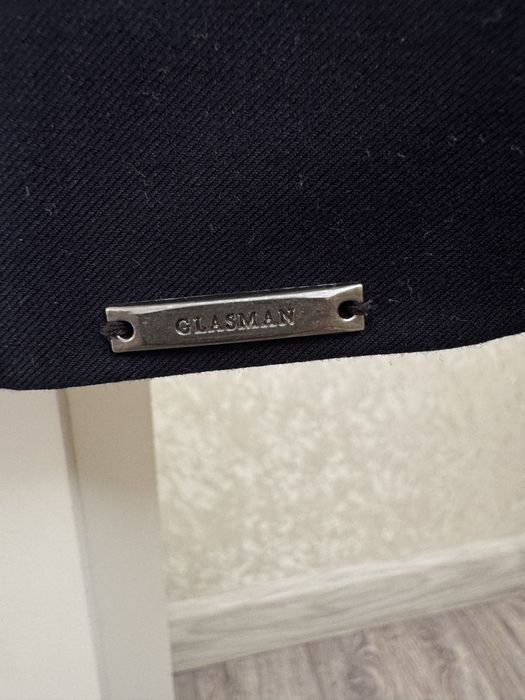 Продам школьную форму для девочки