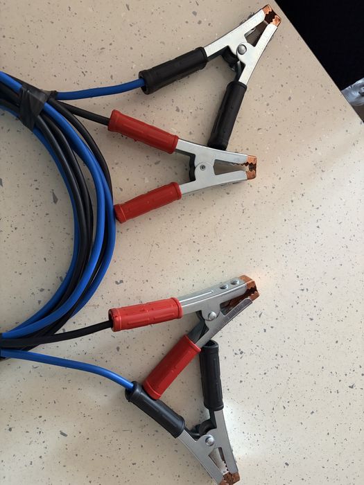 Гъвкави кабели за подаване на ток за автомобили и камиони