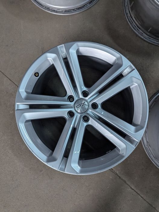 Jante  5x112 Mallory r19 9j et 33