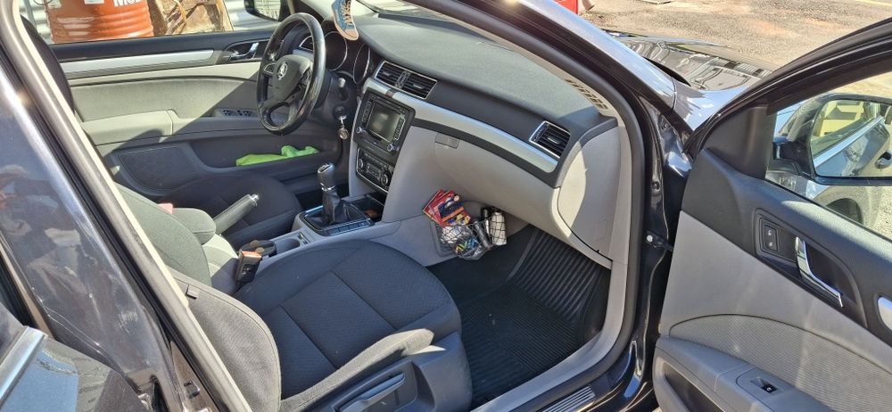 Vand /schimb skoda superb