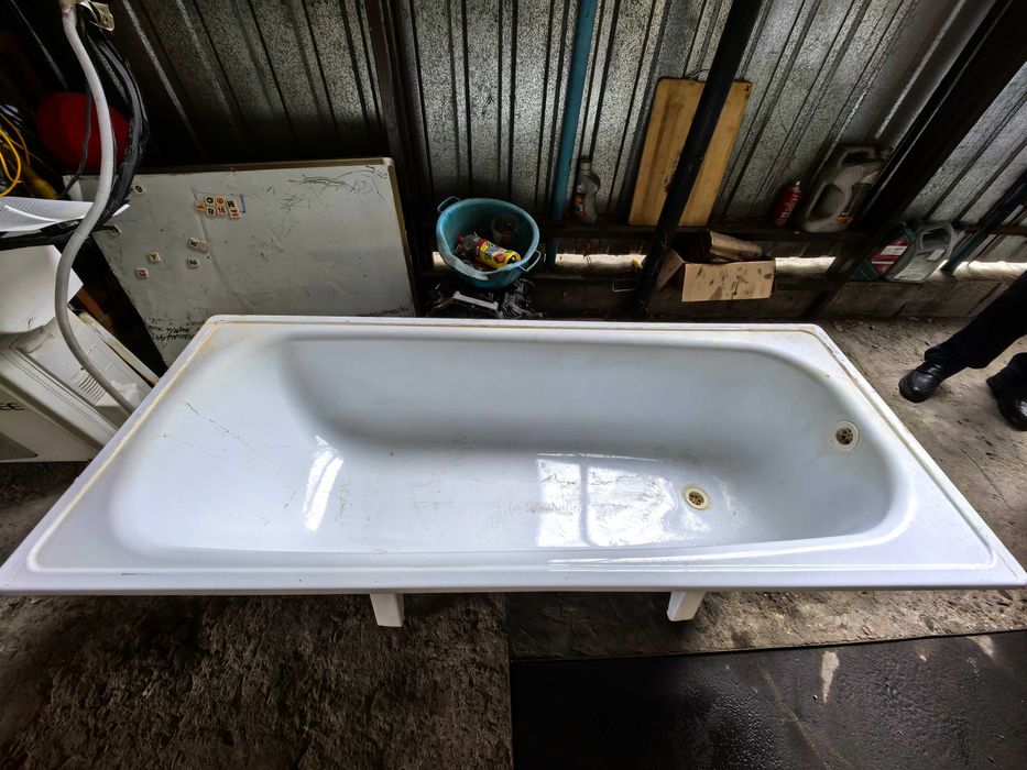 Продам ванну срочно