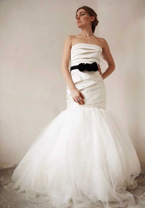 Vera wang платье свадебное новое размер M, 44 оригинал из Америки