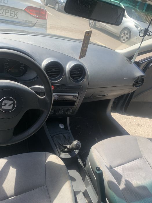 Vând Seat Ibiza 1.2 benzină, an 2004, în stare bună de funcționare