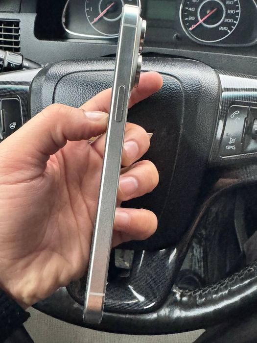 Iphone 15 pro max sotiladi