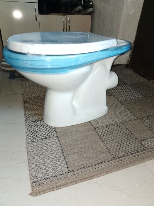 Продам унитаз и раковина