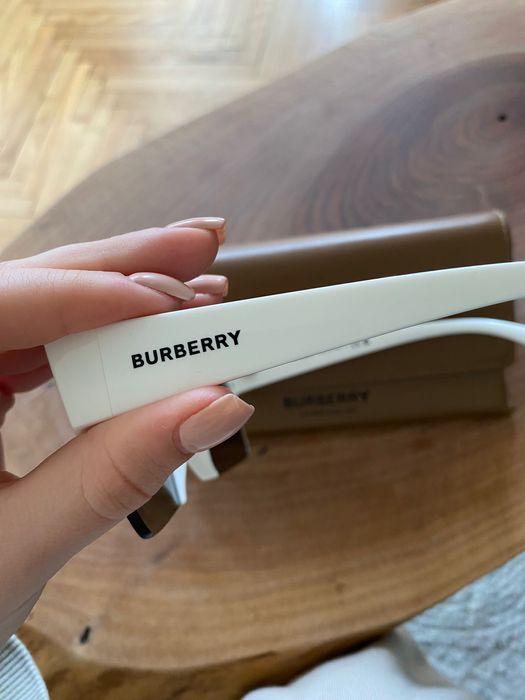 Слънчеви Очила BURBERRY