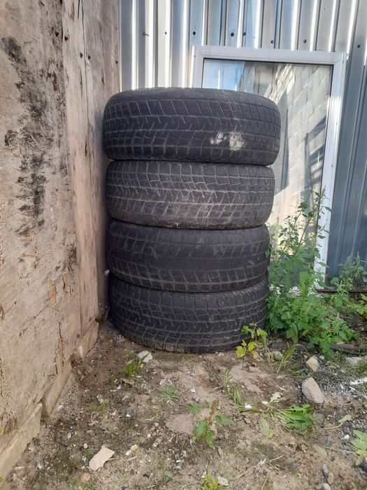 Шины 265/70/р15..