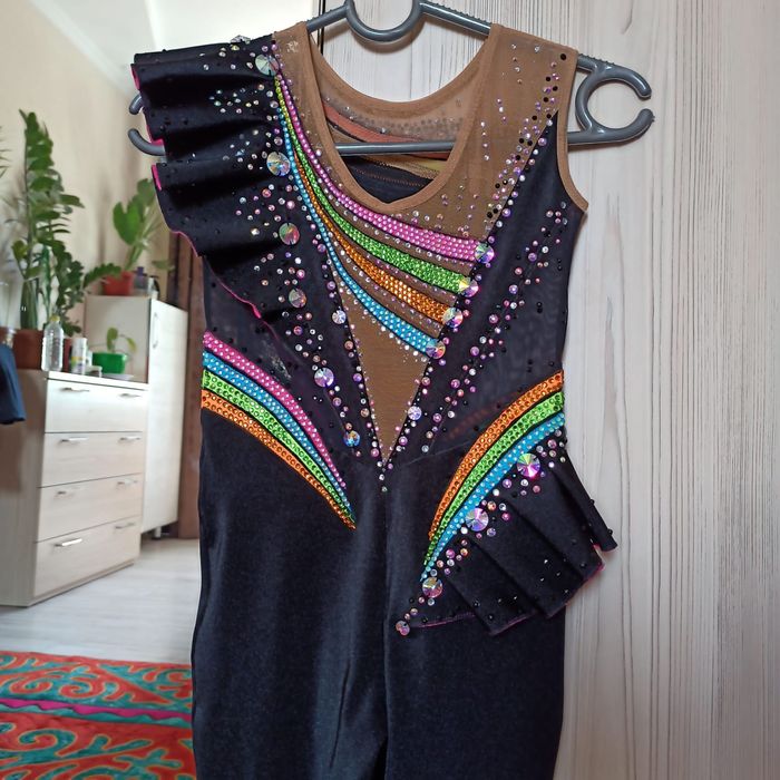 Гимнастический купальник