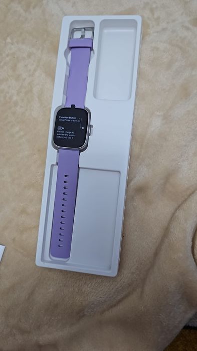 Смарт часы две модели.